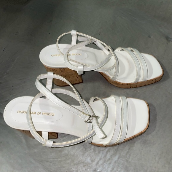 Never worn! Size 10 White chunky cork heel sandals. - Picture 3 of 4